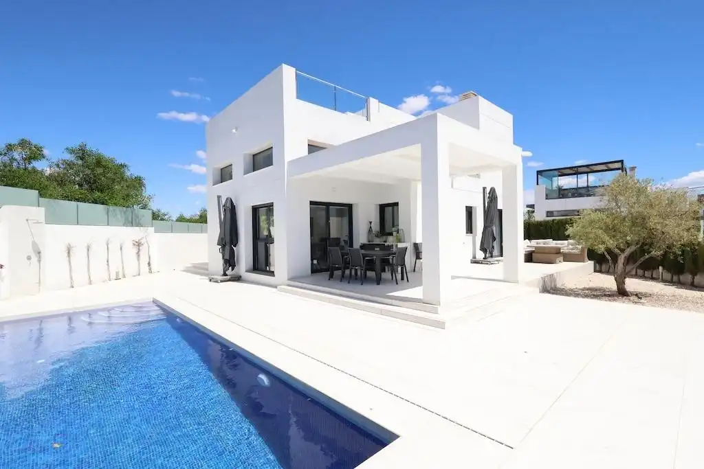 Villa con terrazza in vendita a Calle romeria