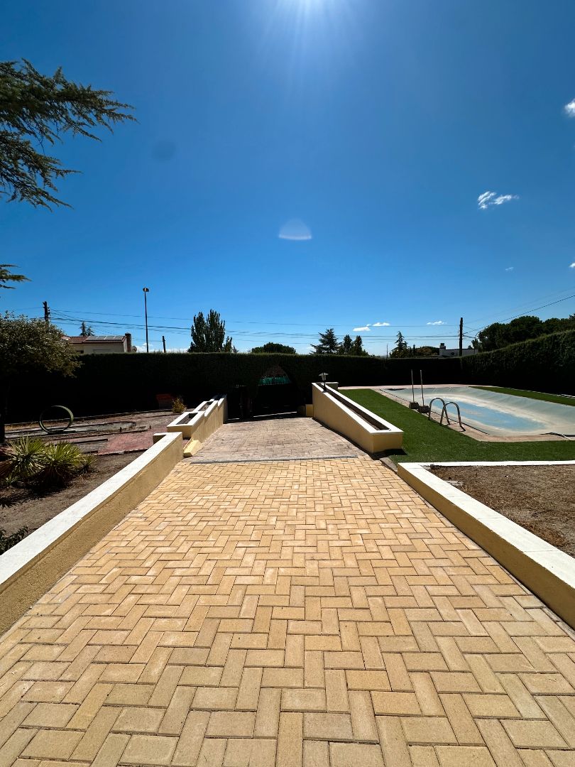 Swimming pool of House or chalet for sale in Valdemorillo  with Private garden, Swimming Pool and Oven