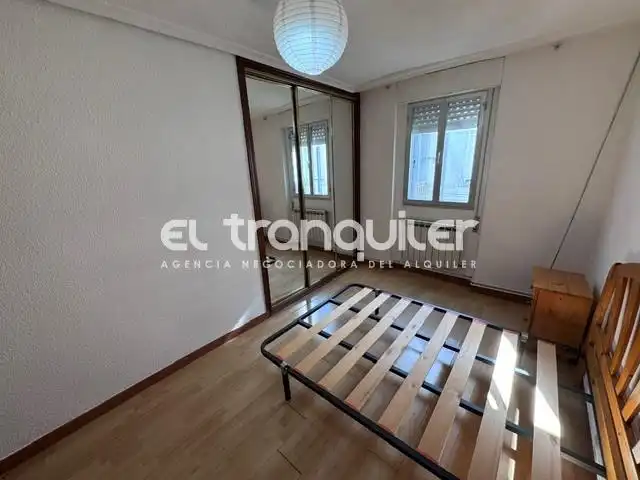 Bedroom of Flat for rent in Madrid  with Air Conditioner, Furnished and Washing machine