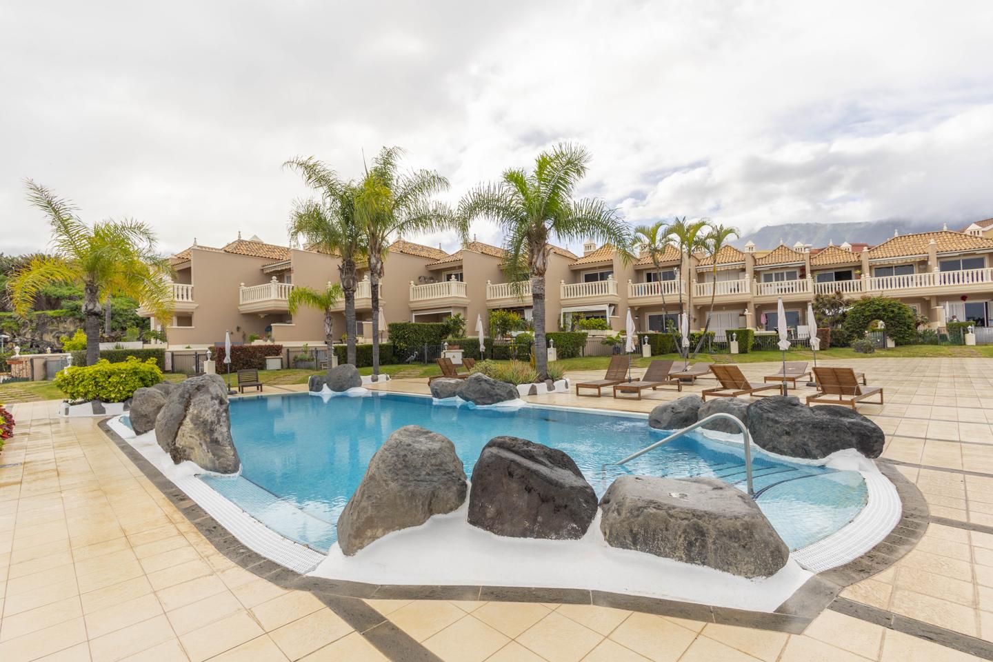 Swimming pool of Flat to rent in Puerto de la Cruz