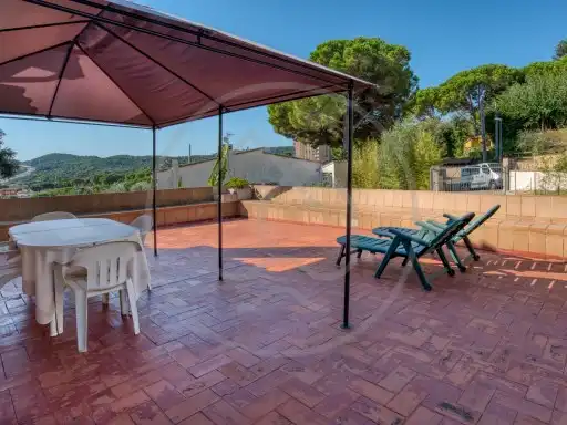 Casa amb jardí en venda a Carrer del Ripollès, imagen 4