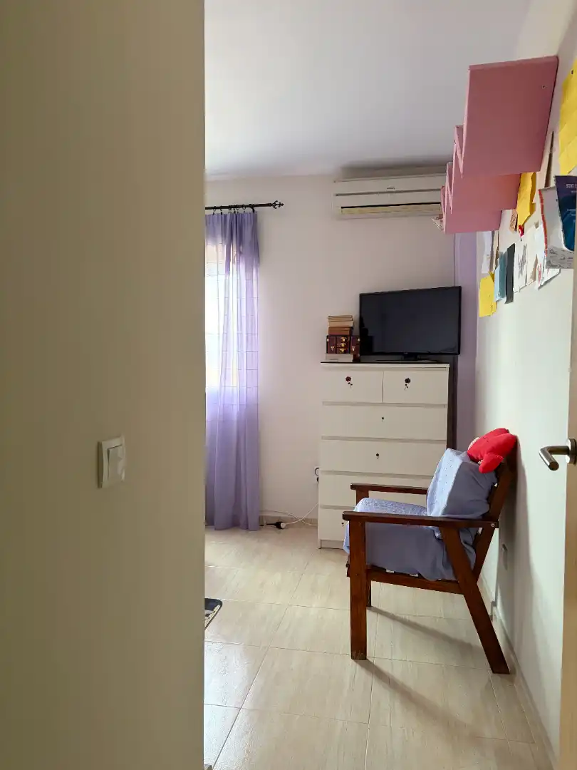 Habitación de Piso en venta en Plasencia con Lavadora y Balcón