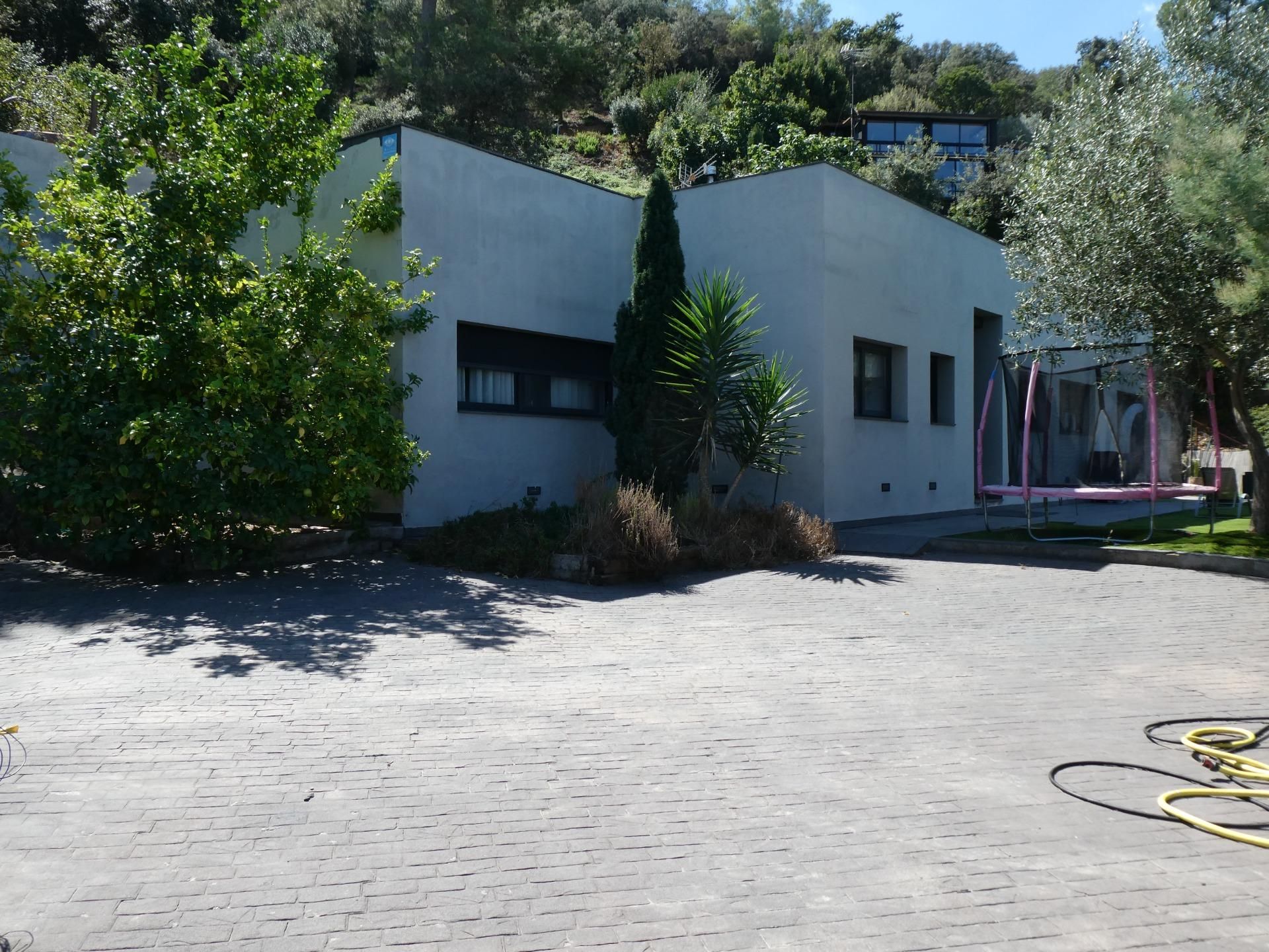 Vista exterior de Casa o chalet en venta en Montornès del Vallès con Aire acondicionado, Calefacción y Jardín privado