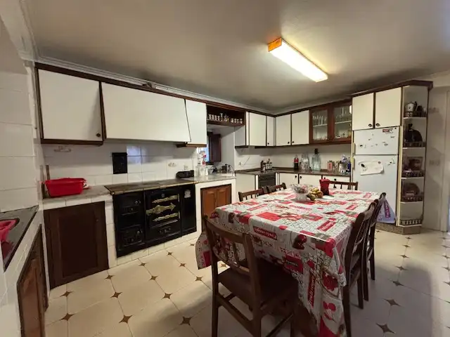 Cocina de Finca rústica en venta en Narón con Calefacción, Jardín privado y Amueblado