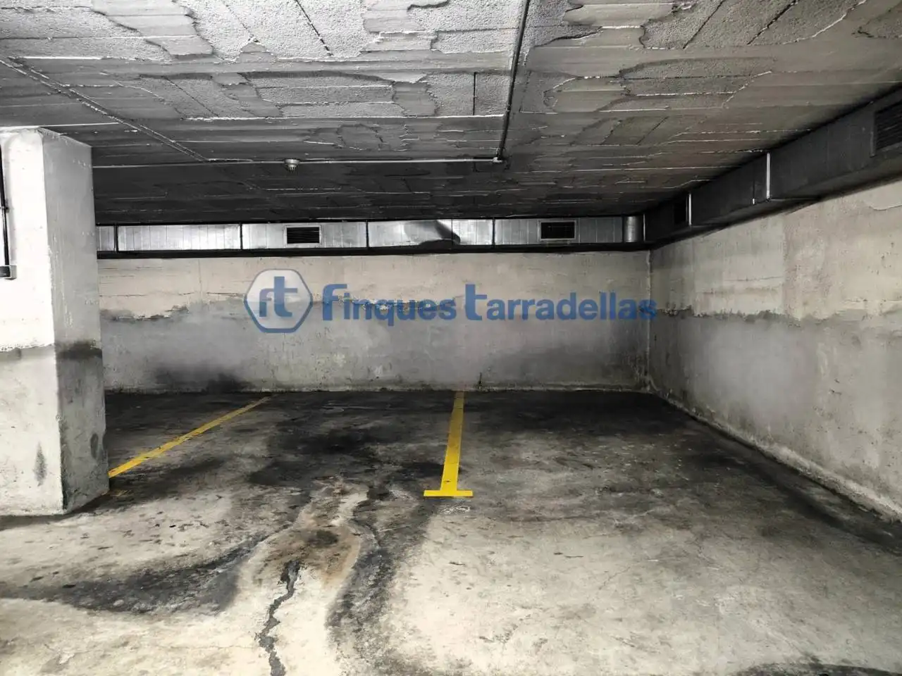 Aparcament de Pis en venda en Blanes amb Calefacció, Moblat i Balcó