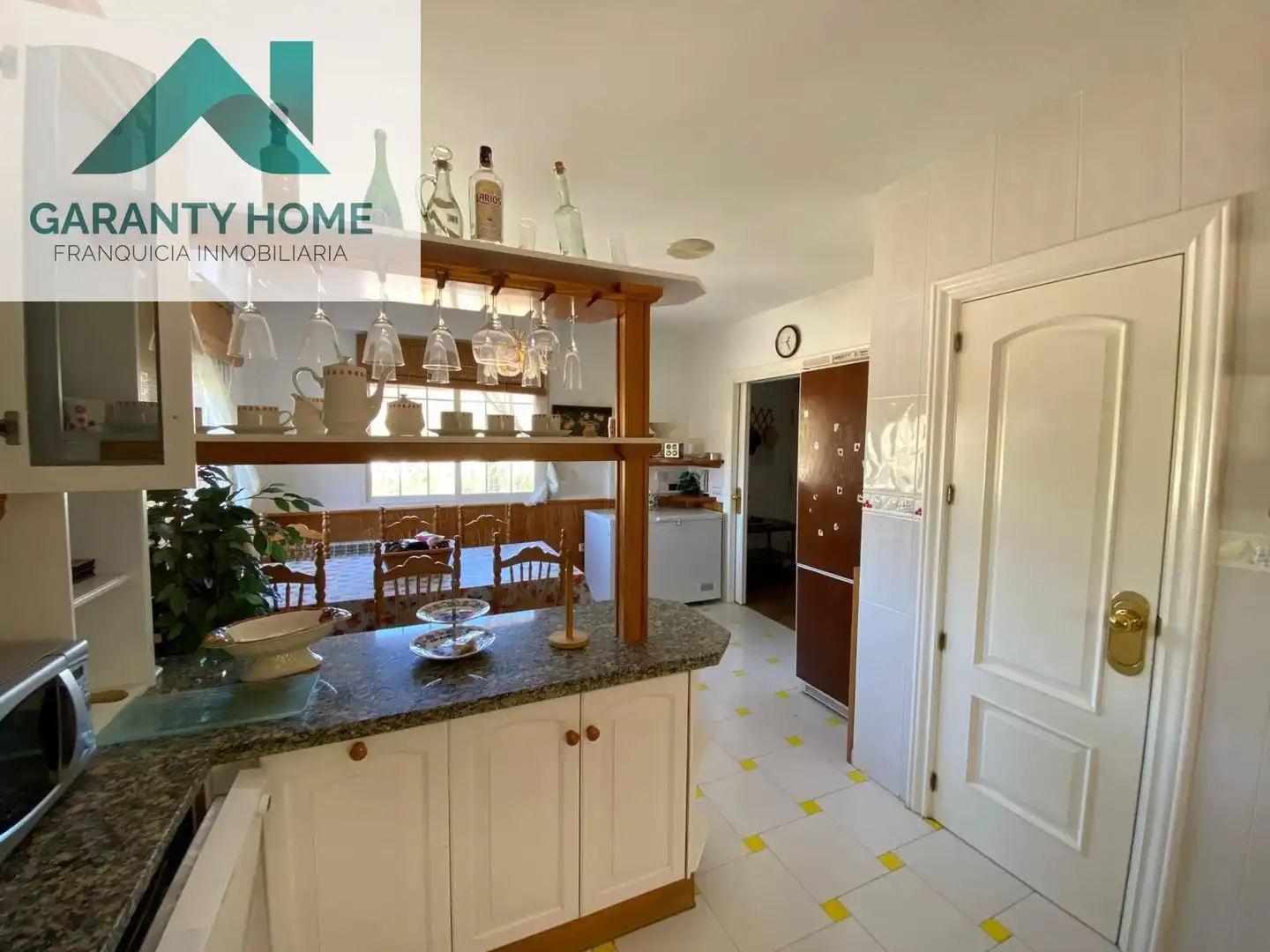 Cocina de Casa o chalet en venta en Valdepeñas de Jaén con Aire acondicionado, Calefacción y Jardín privado