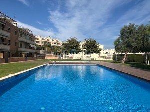 Piscina de Casa adosada de lloguer en Sant Andreu de Llavaneres amb Aire condicionat, Calefacció i Jardí privat