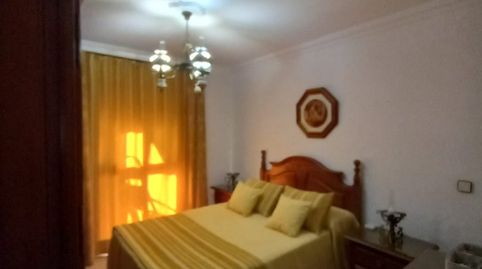 Foto 2 de Piso en venta en Lora del Río, Sevilla
