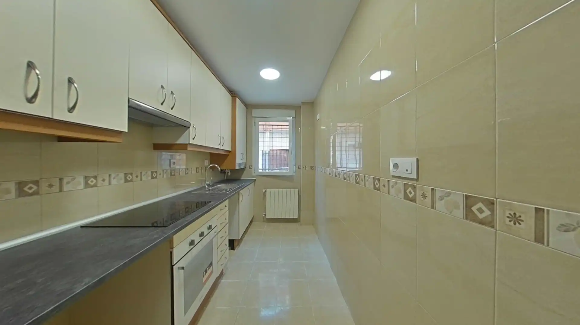 Cocina de Piso en venta en Madrid con Aire acondicionado y Calefacción