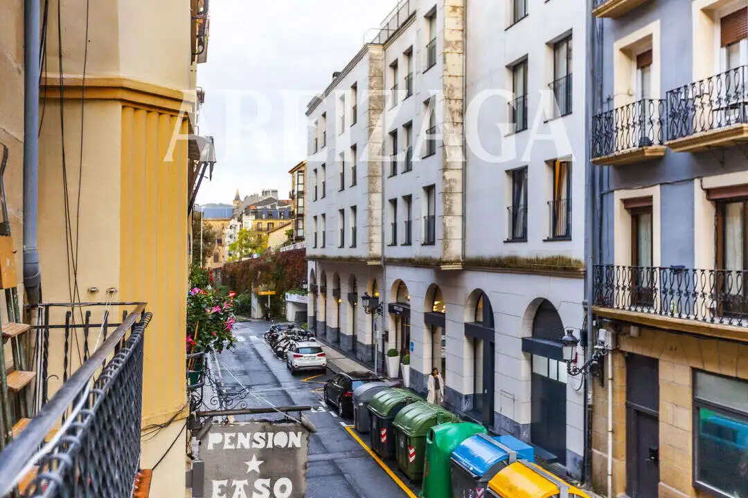 Vista exterior de Piso en venta en Donostia - San Sebastián  con Calefacción y Balcón