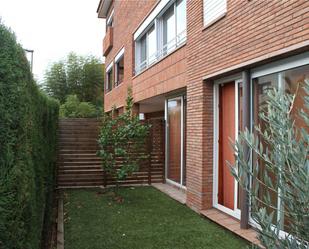 Vista exterior de Casa o xalet en venda en Esplugues de Llobregat amb Aire condicionat, Calefacció i Parquet