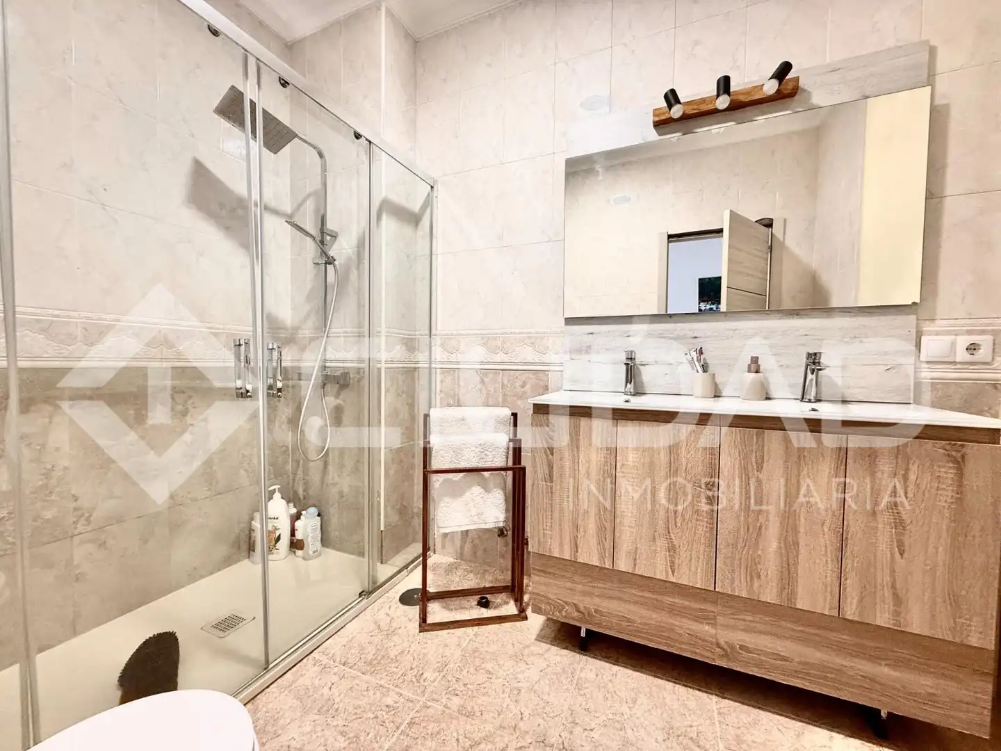 Bathroom of Flat for sale in Las Cabezas de San Juan