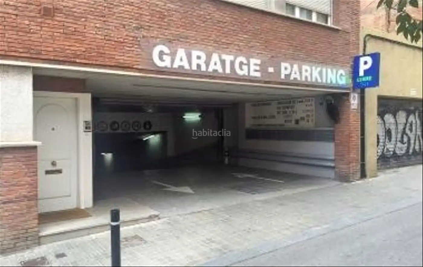 Individual for sale in Carrer de la Gleva 13