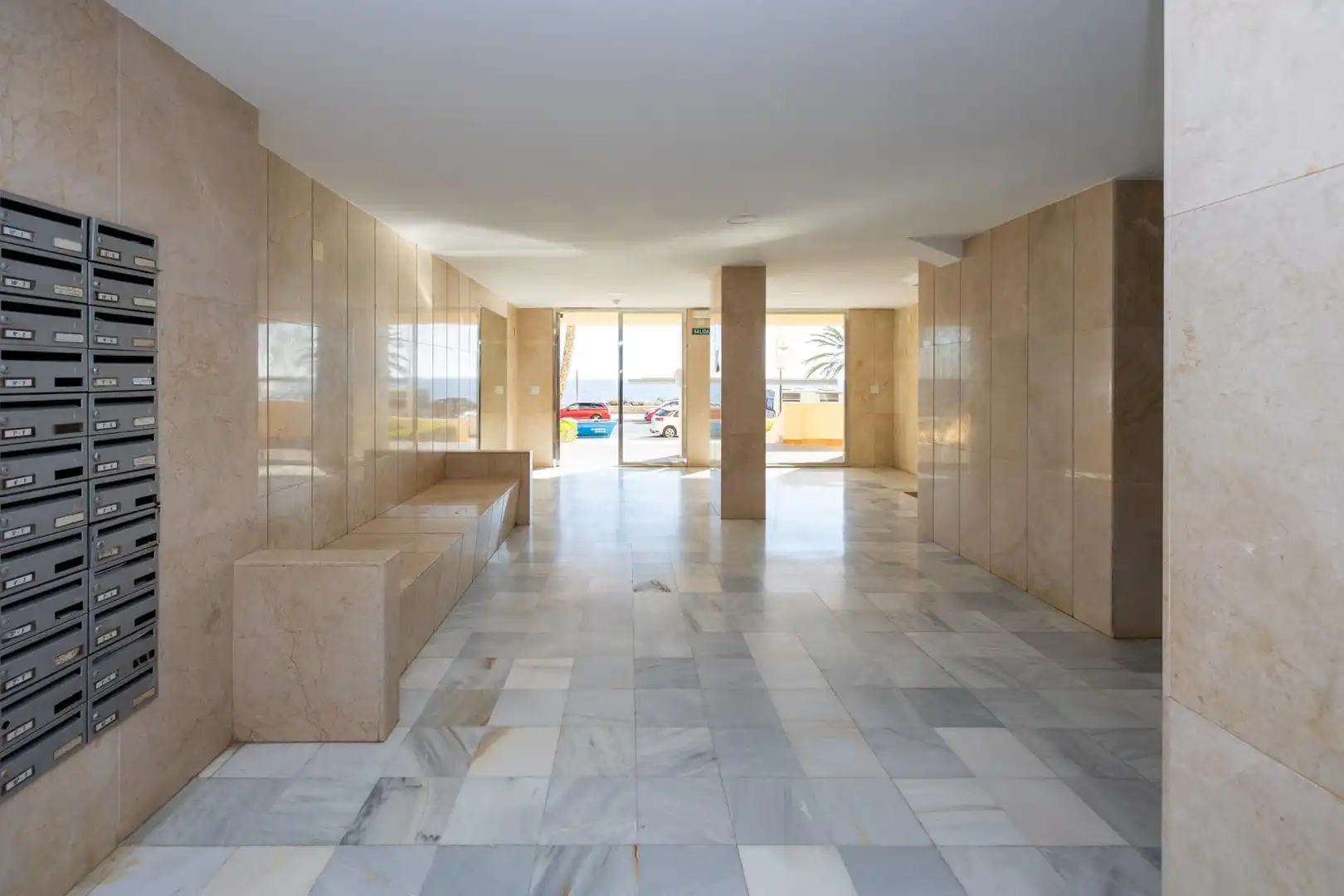 Piso en venta en Almuñécar con Calefacción, Terraza y Balcón