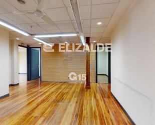 Pis en venda en Donostia - San Sebastián  amb Calefacció, Parquet i Balcó