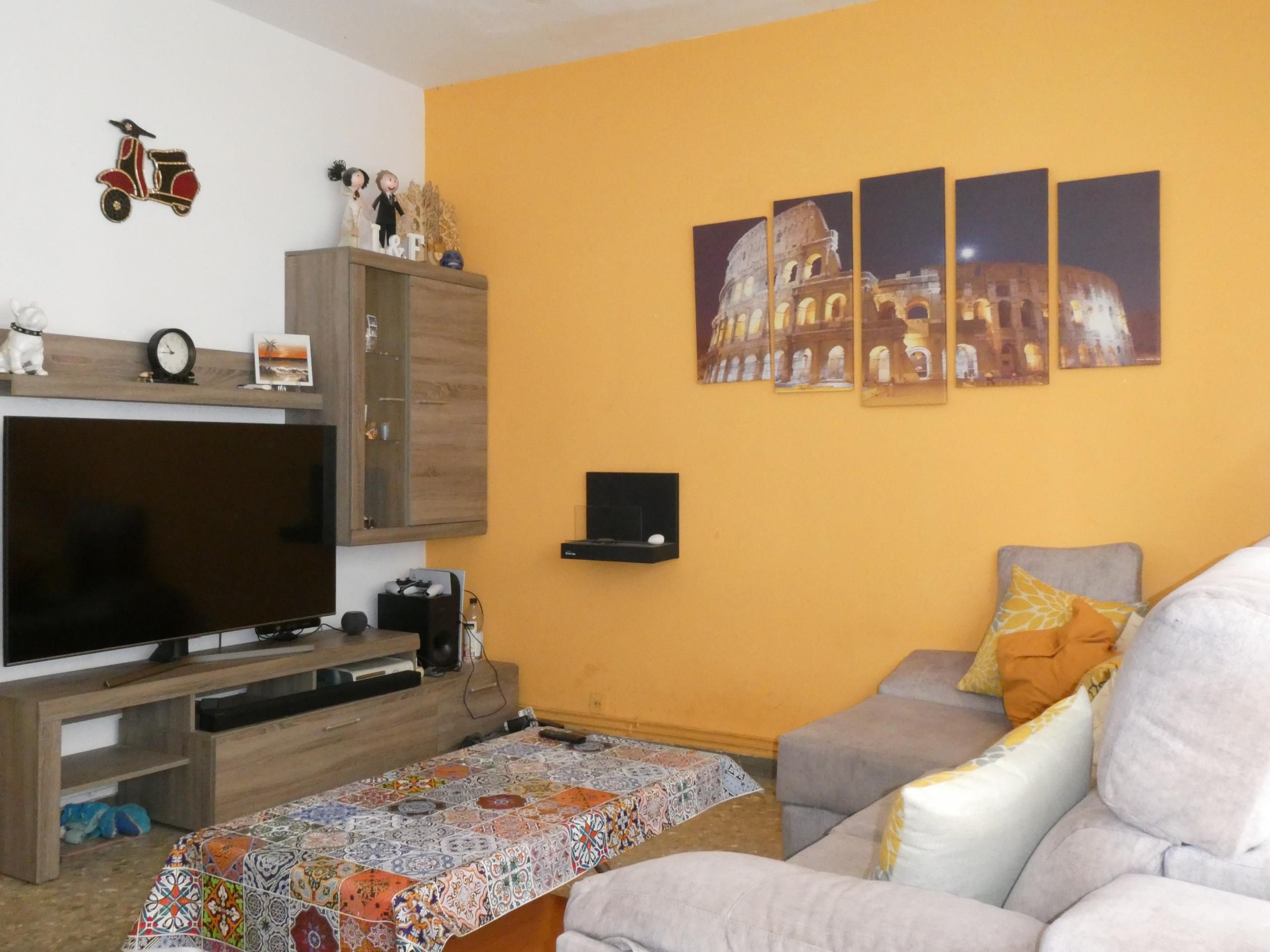 Sala d'estar de Pis en venda en  Barcelona Capital amb Calefacció i Balcó