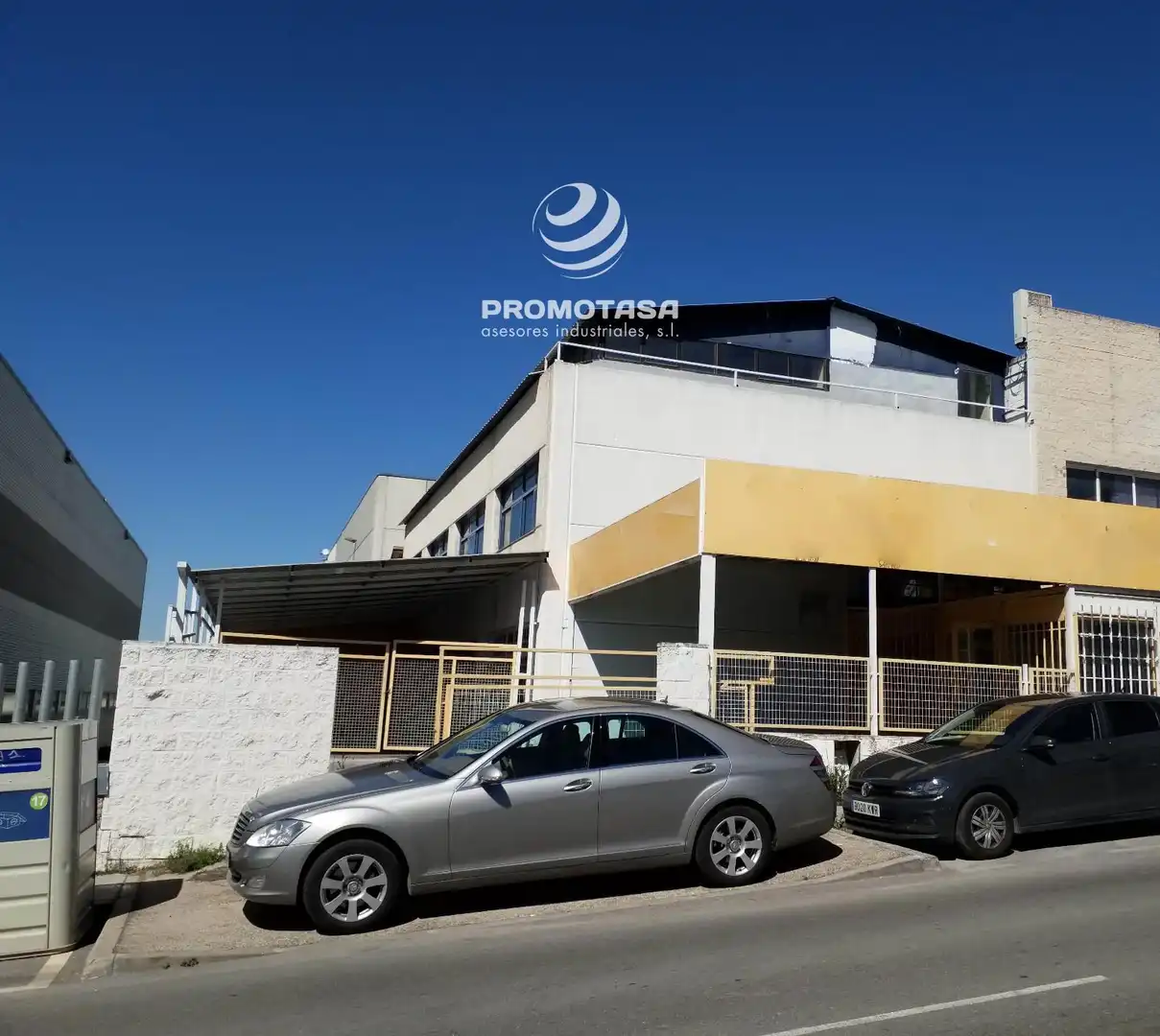 Nave industrielle avec ascenseur à louer à Rivas Futura