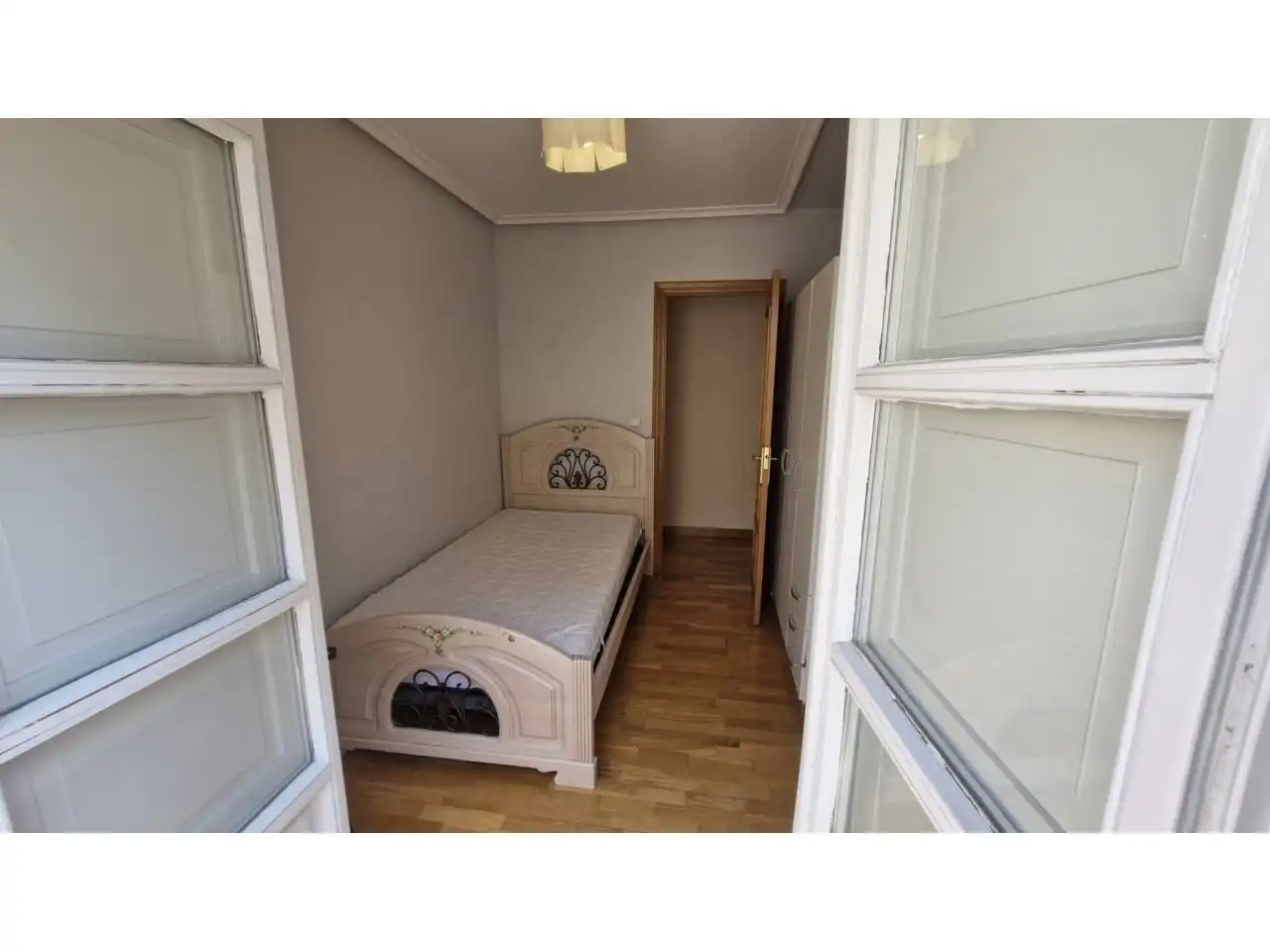 Schlafzimmer von Wohnung zur Miete in  Logroño mit Heizung, Parkett und Abstellraum