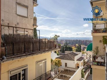 Pis amb ascensor en venda a Calle MOLINOS