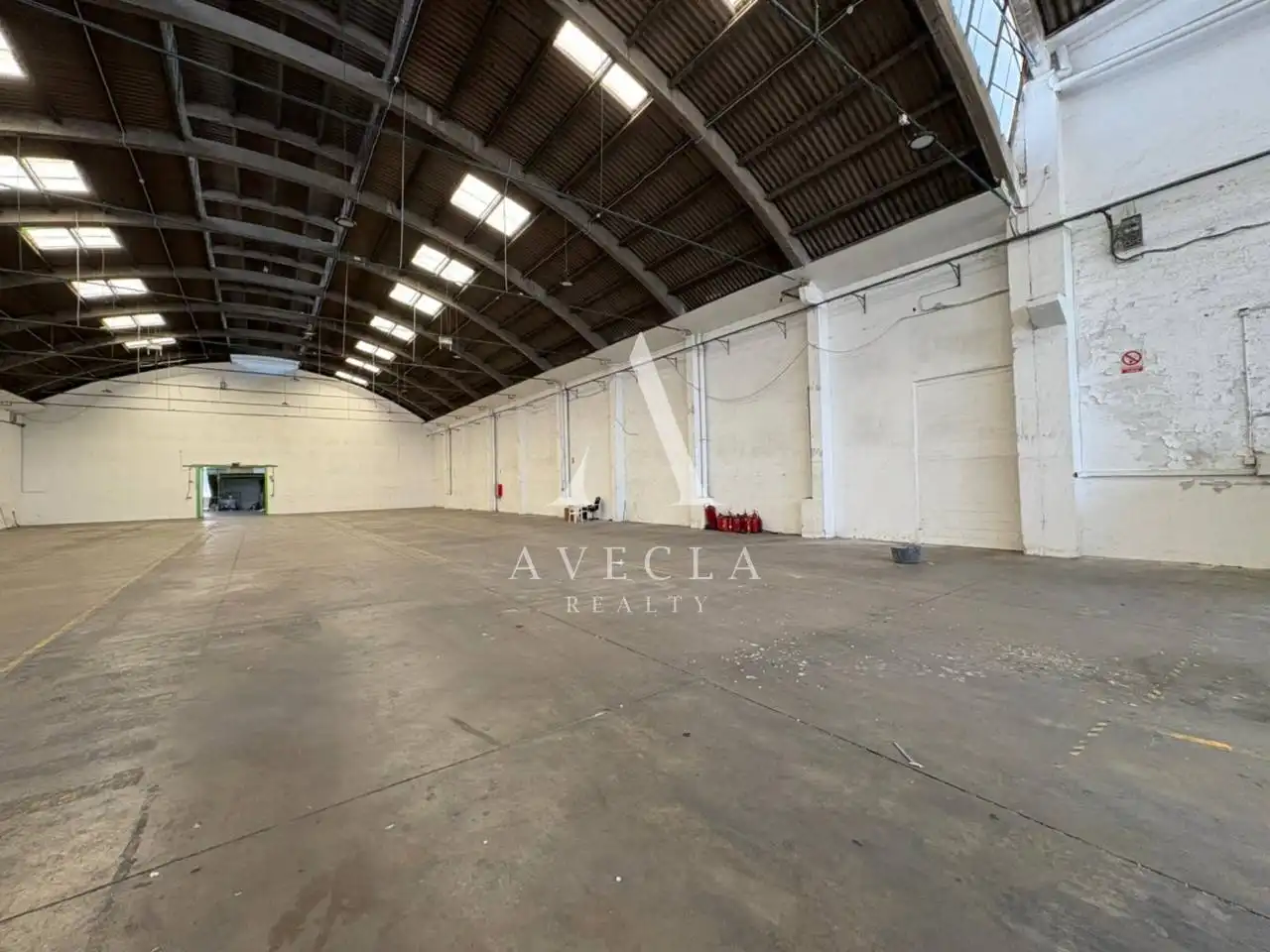 Industrial building to rent in Calle Marina 30, imagen 17