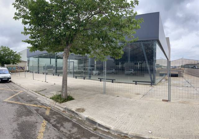 Nave industrial en Alquiler en Carrer de Rubén Darío en Cristo Rey - Parque Europa