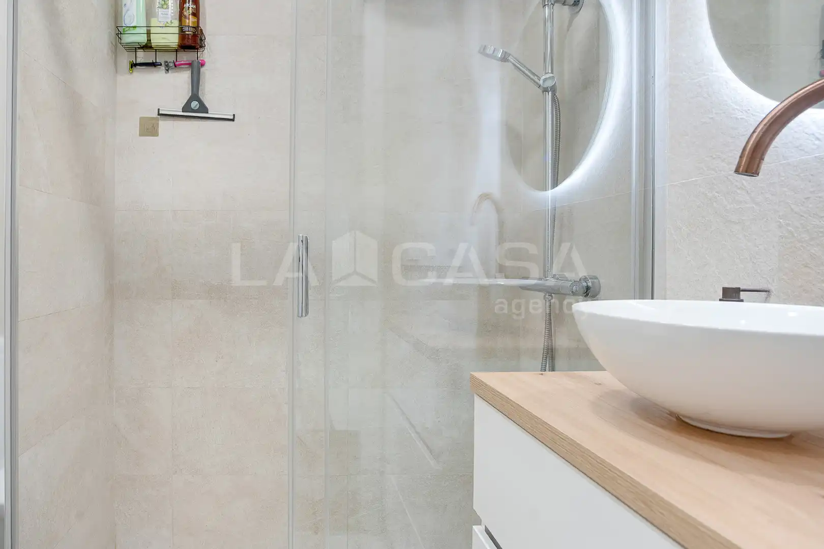 Bathroom of Flat for sale in Cornellà de Llobregat  with Balcony