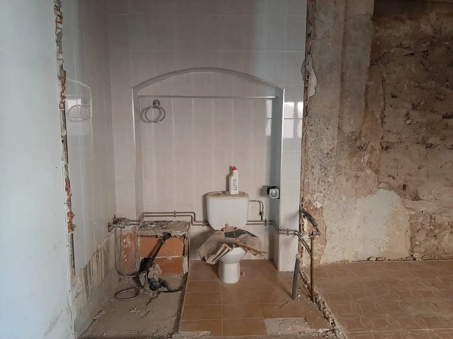 Bathroom of Detached homes for sale in Linyola  with Terrace, Balcony and Alarm
