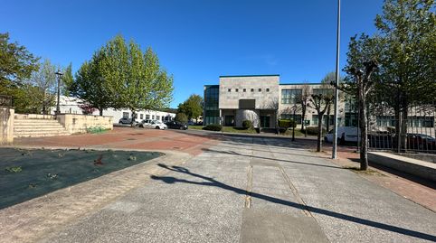 Foto 3 de Piso en venta en Praza Chavián, Bertamirans, Ames