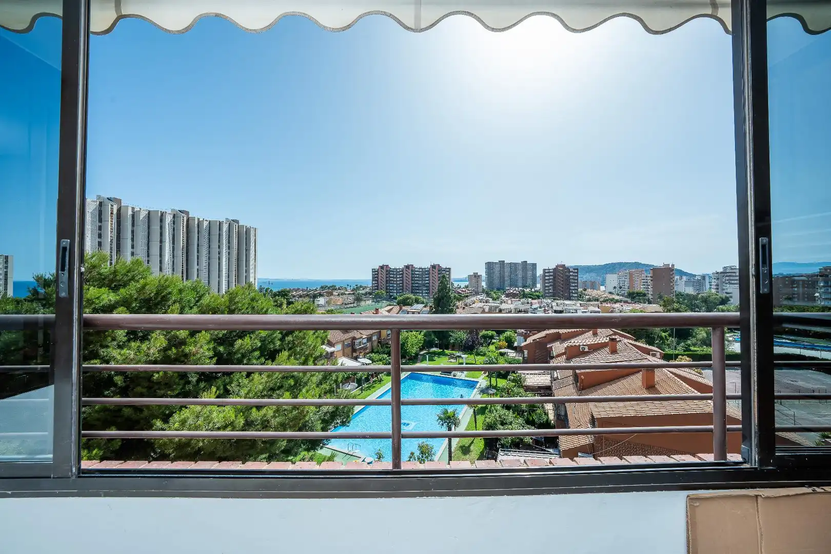 Habitación de Apartamento en venta en Alicante / Alacant con Piscina comunitaria