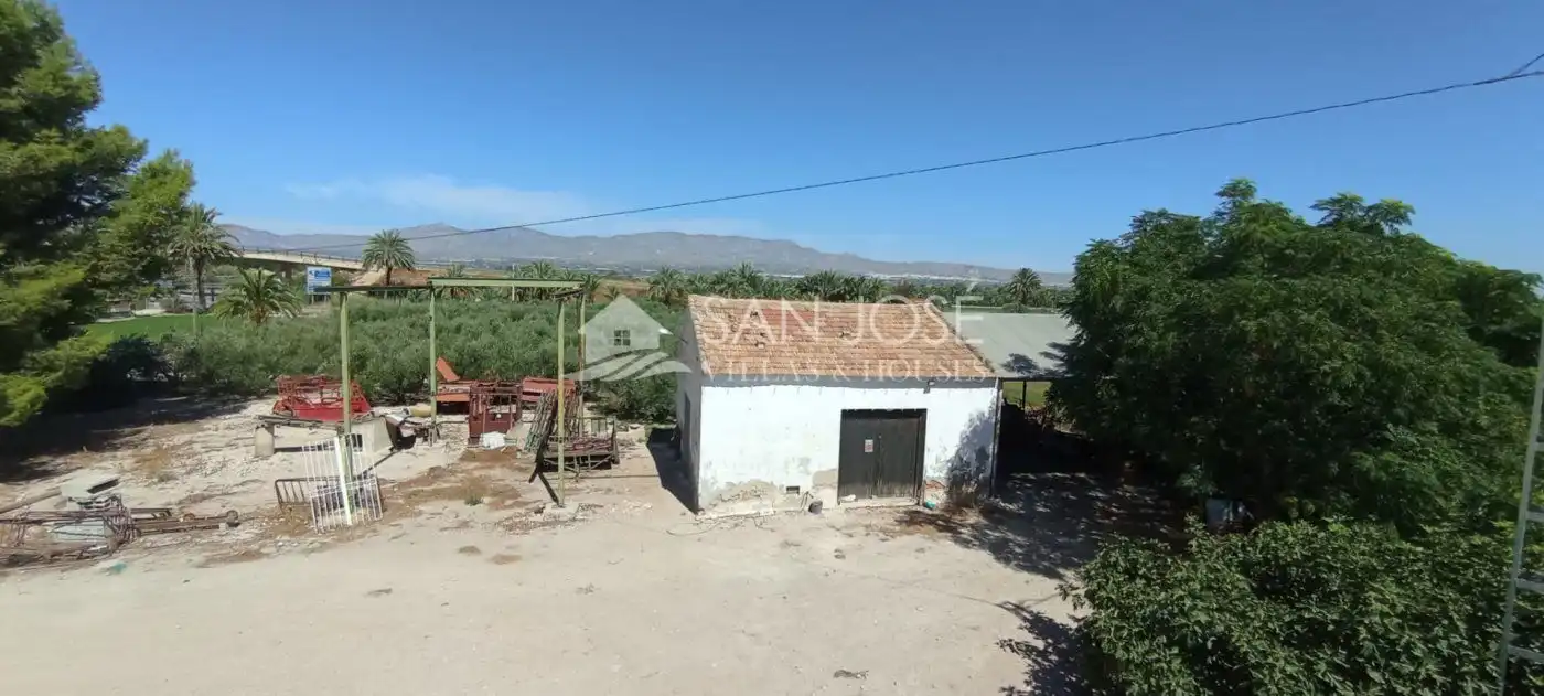 Casa o chalet en venta en Crevillent con Aire acondicionado, Calefacción y Jardín privado