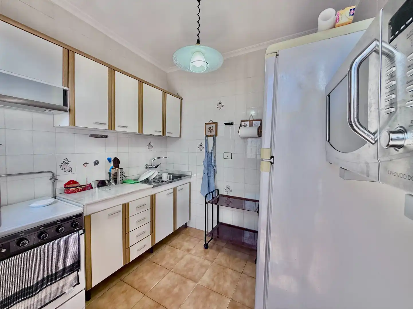 Cuina de Casa o xalet en venda en San Pedro del Pinatar amb Aire condicionat, Jardí privat i Terrassa