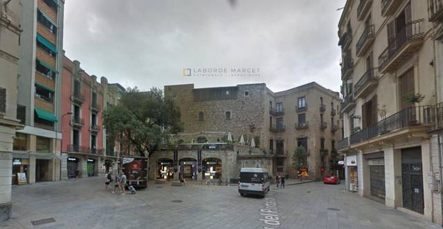 Local comercial en Alquiler en C/ Pi en Barri Gòtic