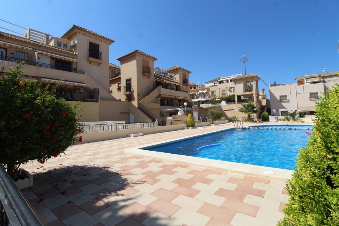 Duplex for sale in Calle de Tomás Valcárcel, Zona los Frutales