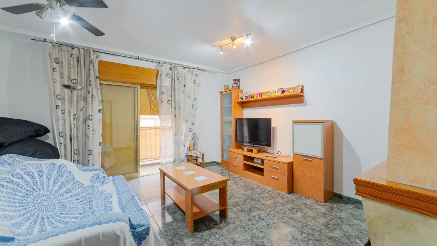 Sala de estar de Casa adosada en venta en Orihuela con Terraza y Balcón