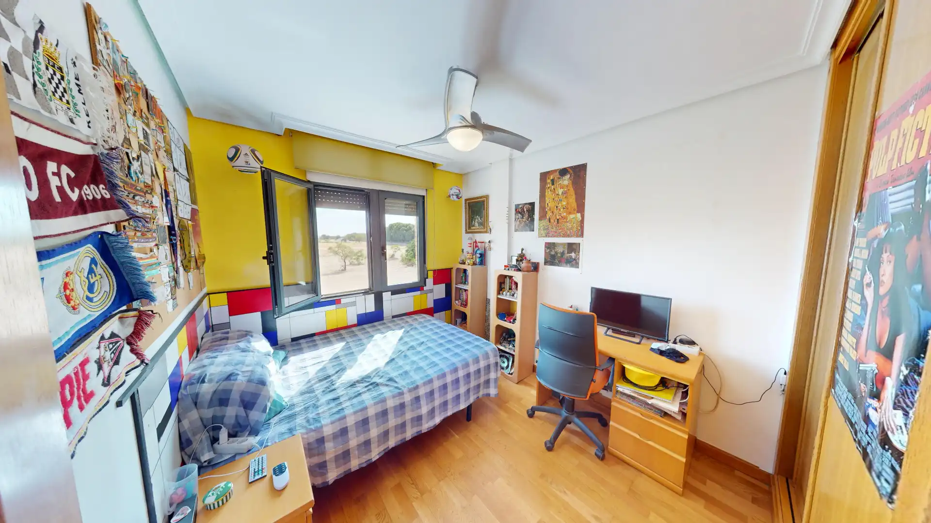 Habitación de Casa adosada en venta en Albacete con Aire acondicionado, Calefacción y Parquet