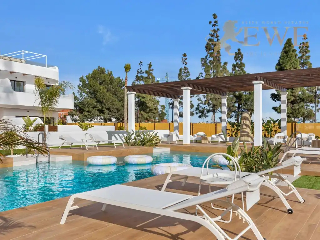 Apartment for sale in Calle Infanta Leonor, imagen 2