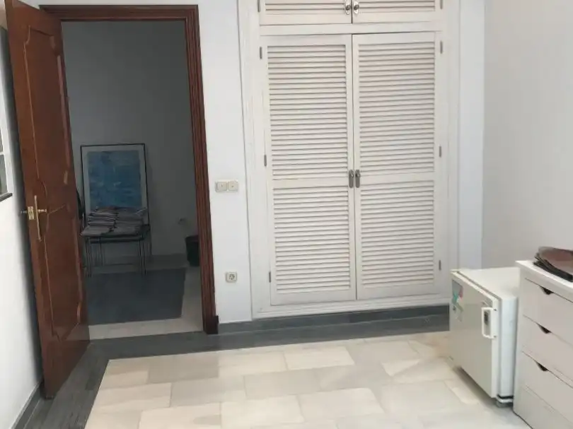 Büro zur Miete in Chiclana de la Frontera mit Klimaanlage und Möbliert