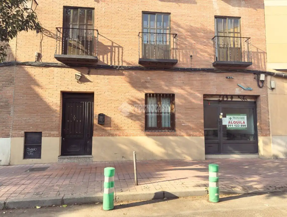 Außenansicht von Gebäude zur Miete in Alcalá de Henares