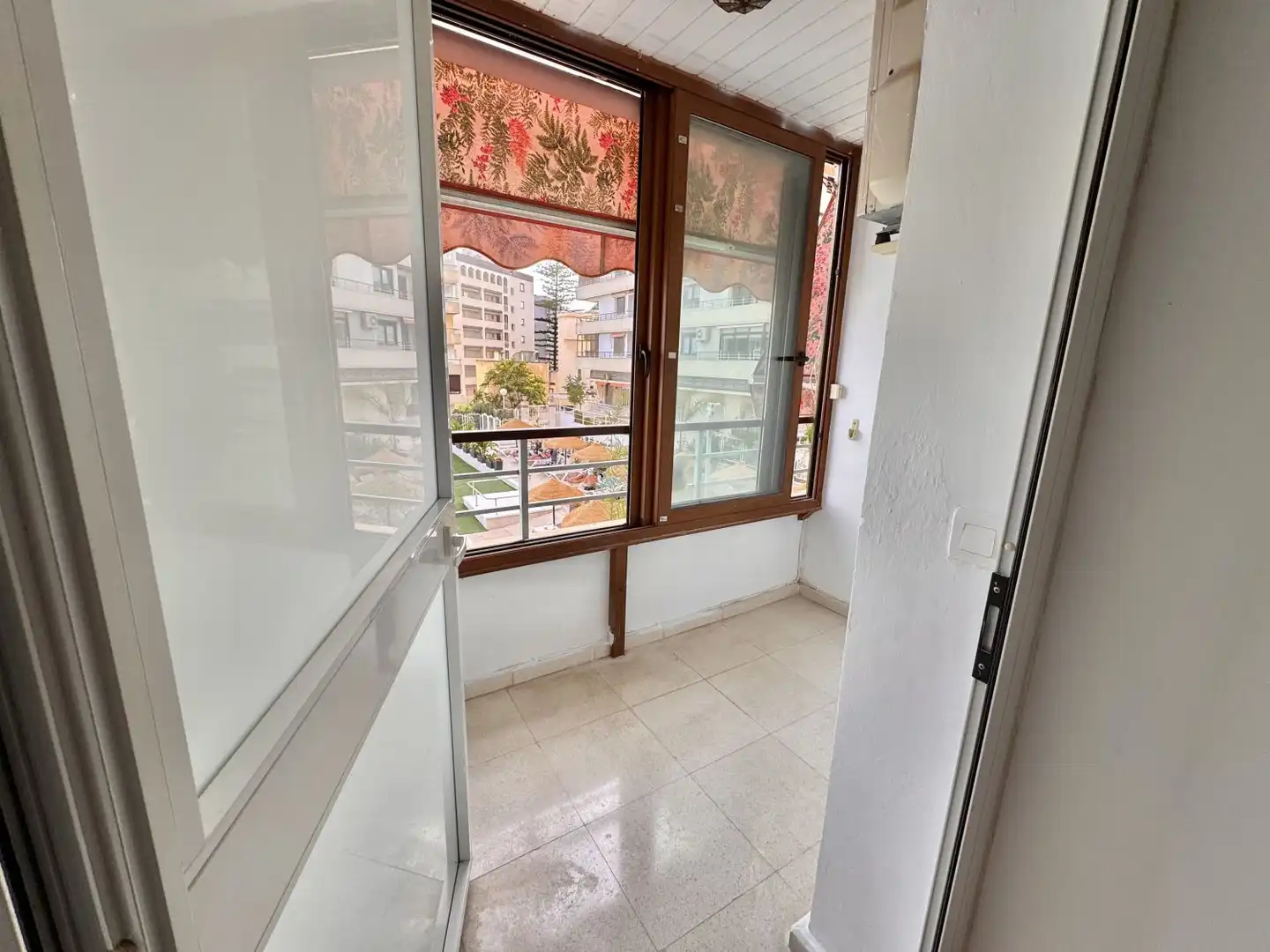 Habitación de Apartamento en venta en Torremolinos con Aire acondicionado, Calefacción y Trastero