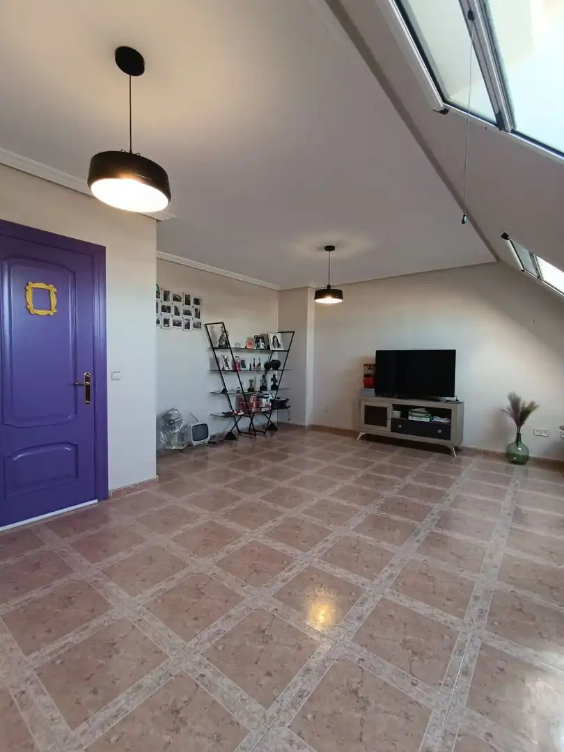 Sala de estar de Casa o chalet en venta en Ciudad Real con Aire acondicionado, Calefacción y Parquet
