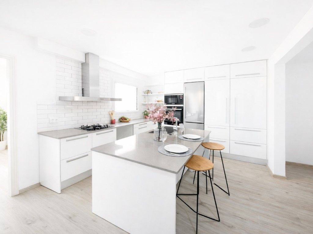 Kitchen of Flat for sale in Vilafranca del Penedès  with Air Conditioner, Heating and Oven