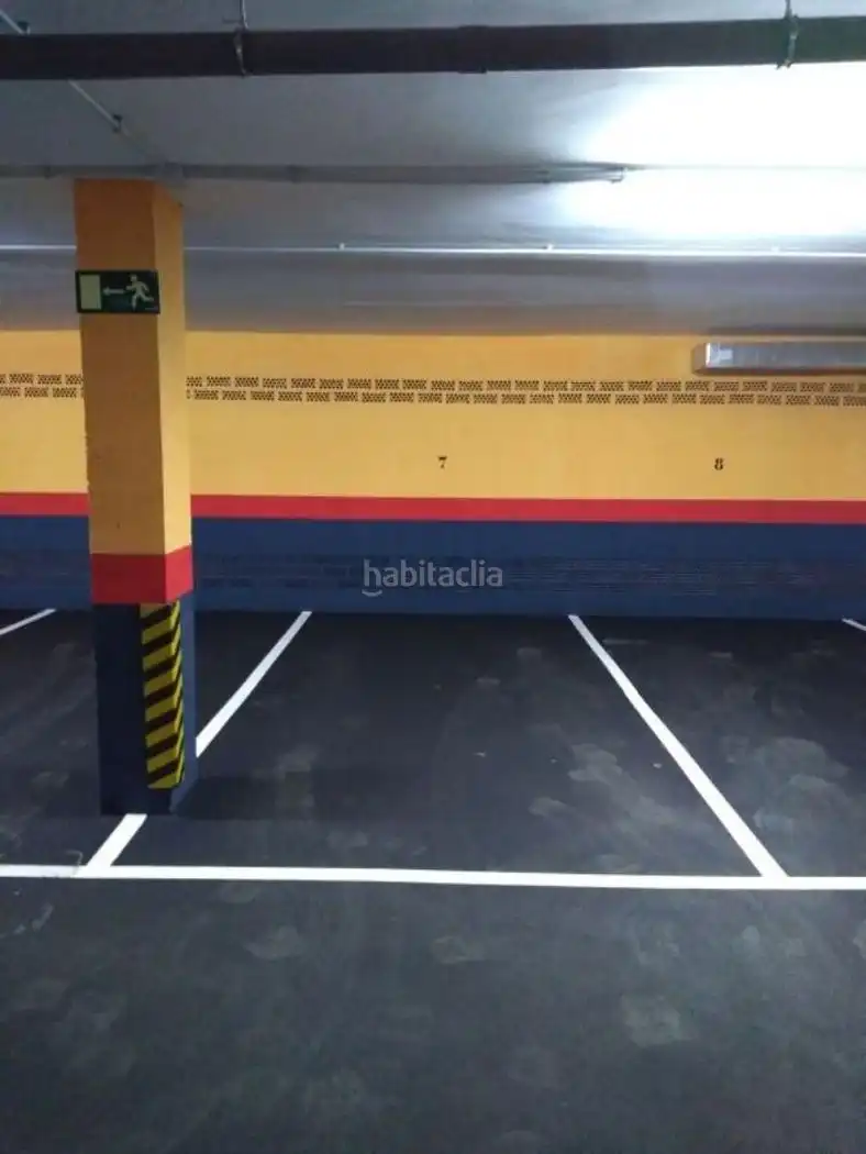 Individual en alquiler en Calle Veza 18
