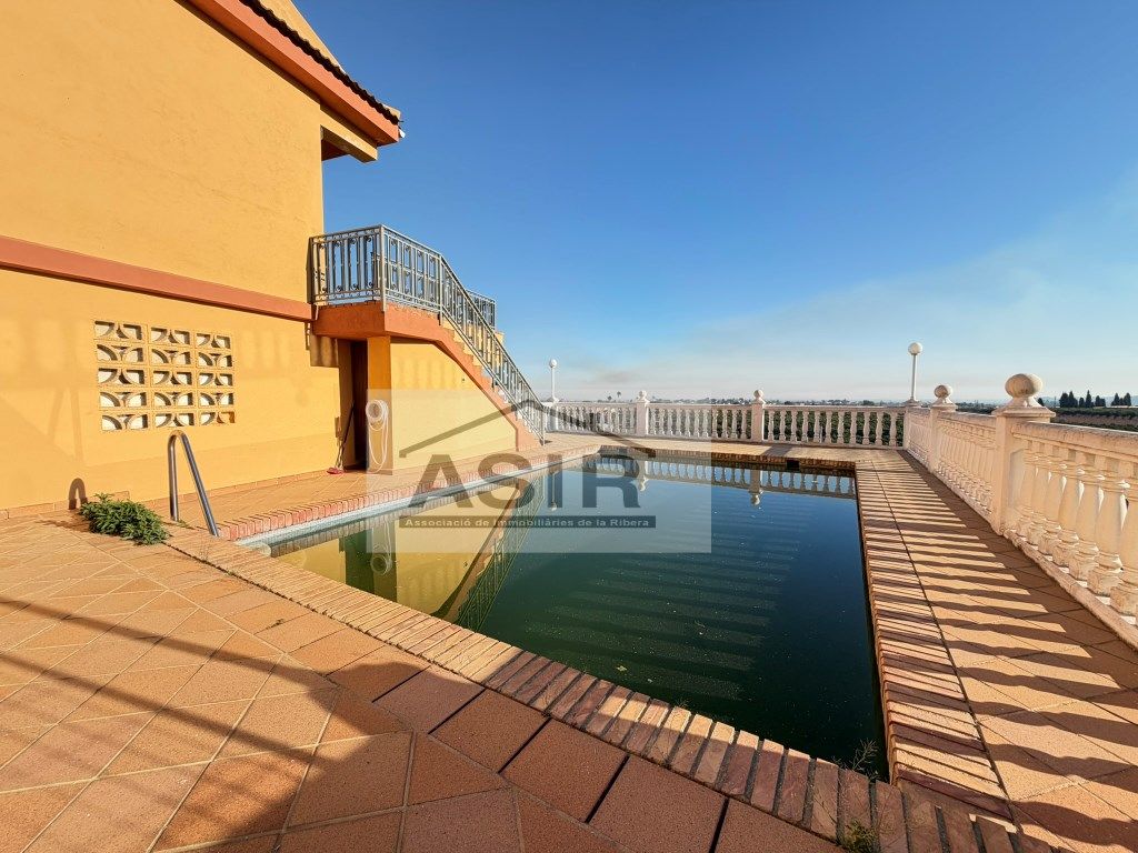 Piscina de Casa o xalet en venda en Alzira