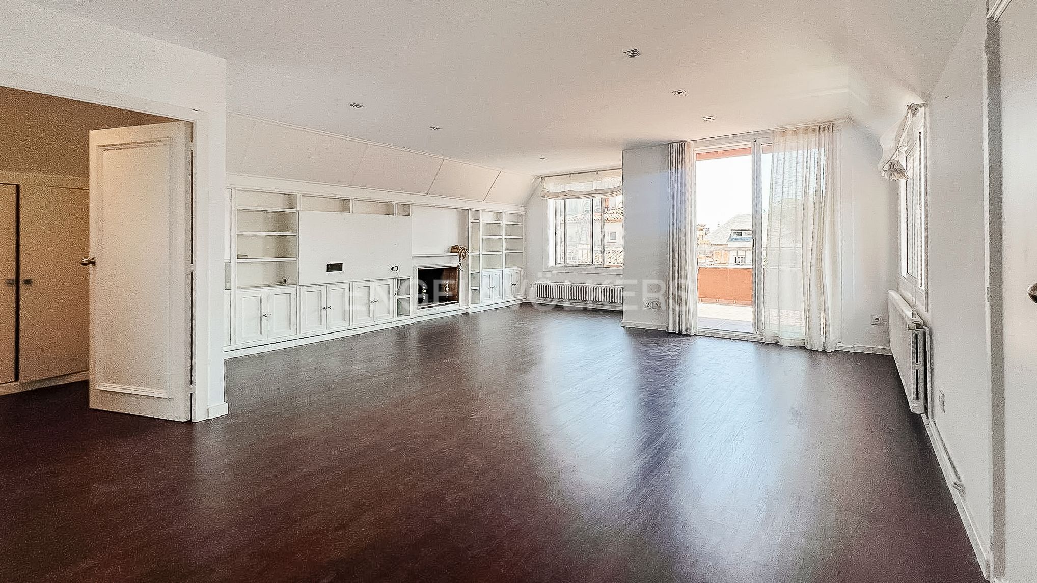 Vista exterior de Apartament de lloguer en  Barcelona Capital amb Aire condicionat, Calefacció i Terrassa