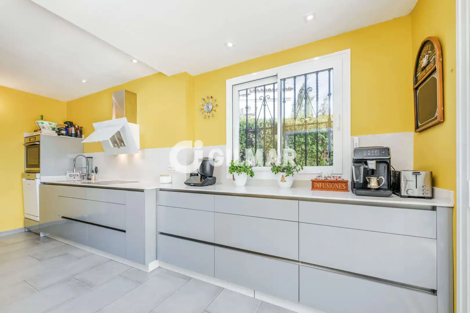 Cocina de Casa adosada en venta en Gelves, Sevilla