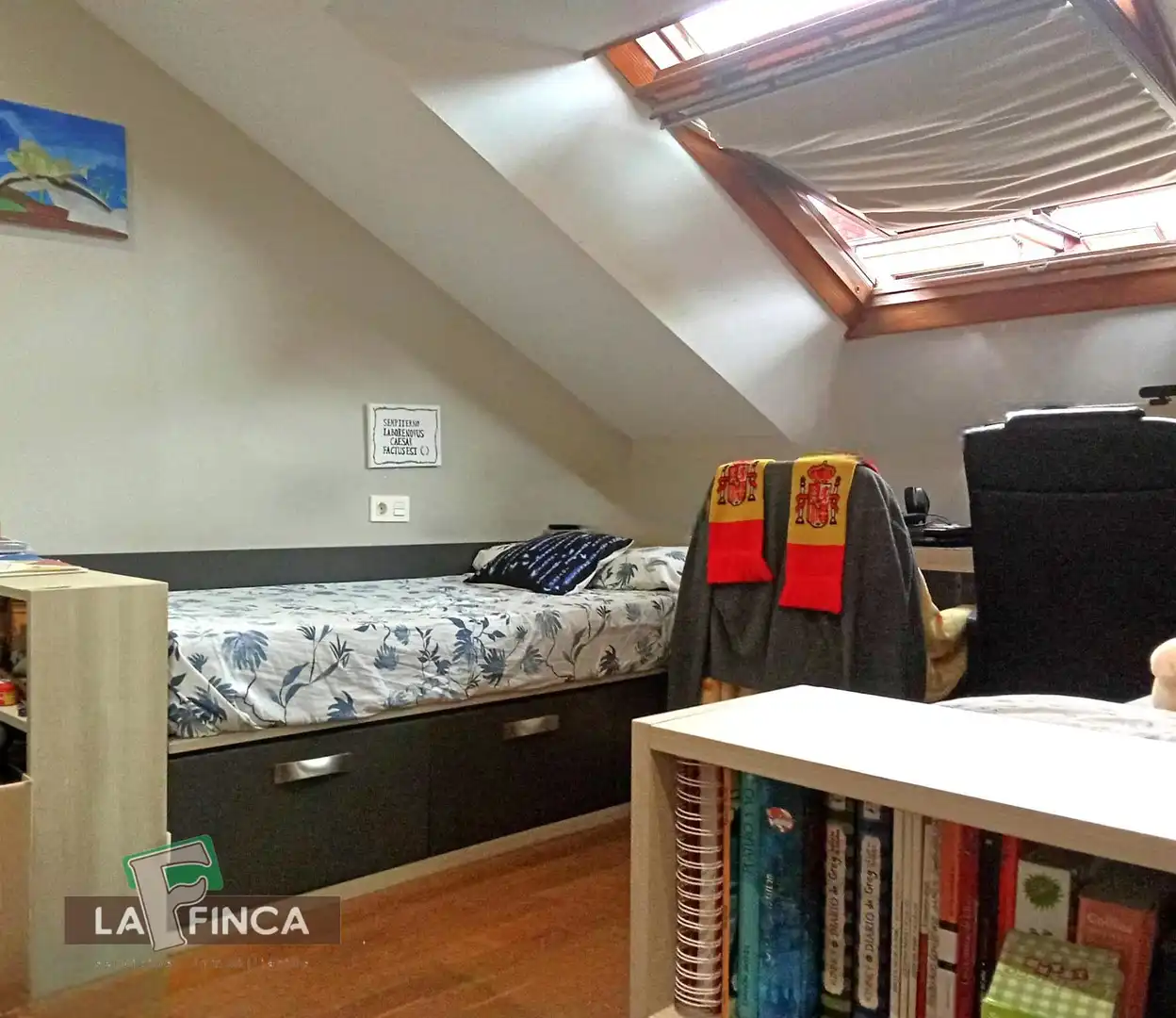 Dormitori de Àtic en venda en Villaviciosa amb Calefacció, Parquet i Terrassa