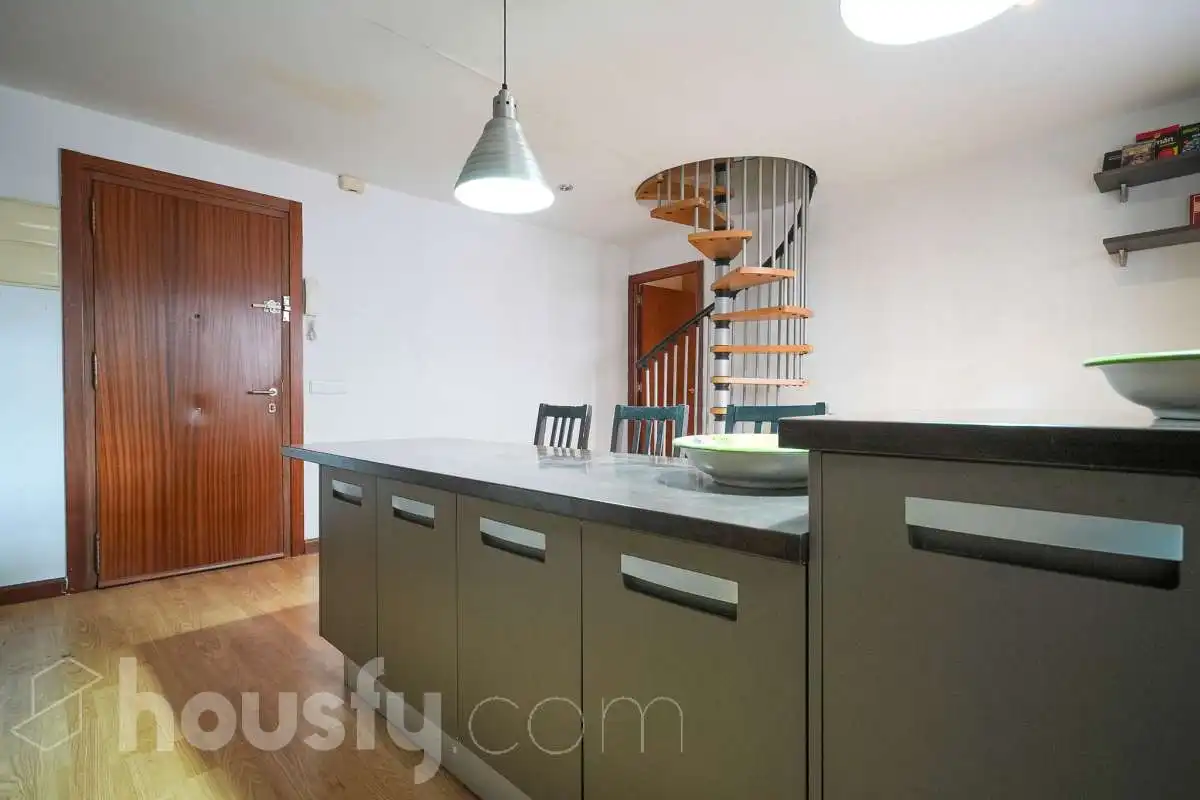 Küche von Dachboden zum Verkauf in Madrid