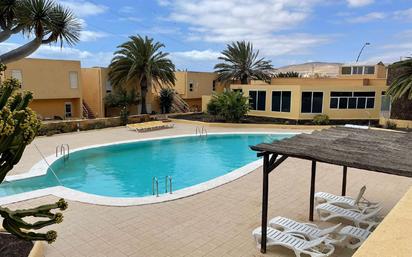 Swimming pool of Flat for sale in Pájara