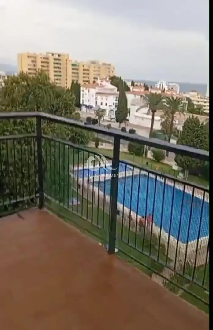 Piscina de Pis en venda en Benalmádena amb Piscina comunitària