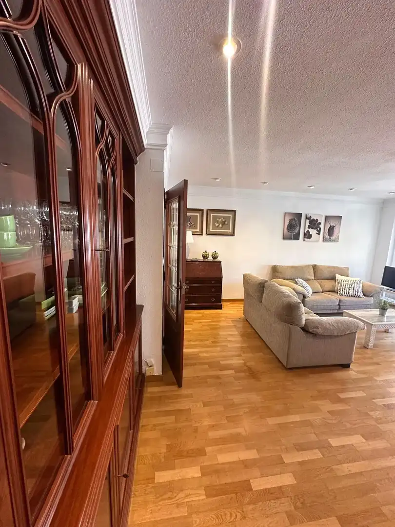 Wohnung zur Miete in Calle de Àngel Guimerà, Arrancapins